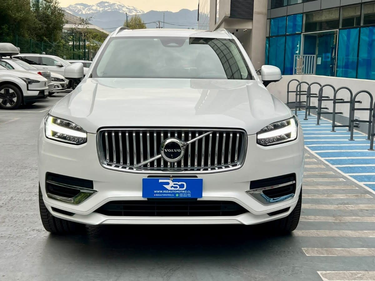 2024 Volvo XC90 T8 Blanco - Miniatura 4