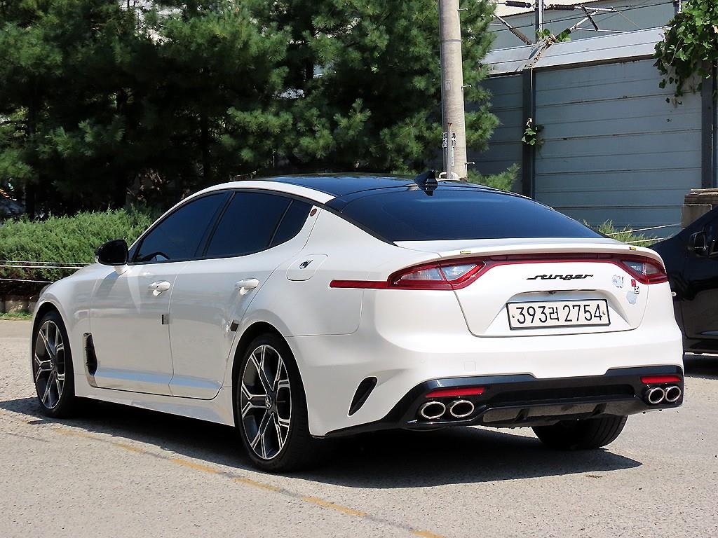 2018 Kia Stinger Gasoline - Miniatura 2
