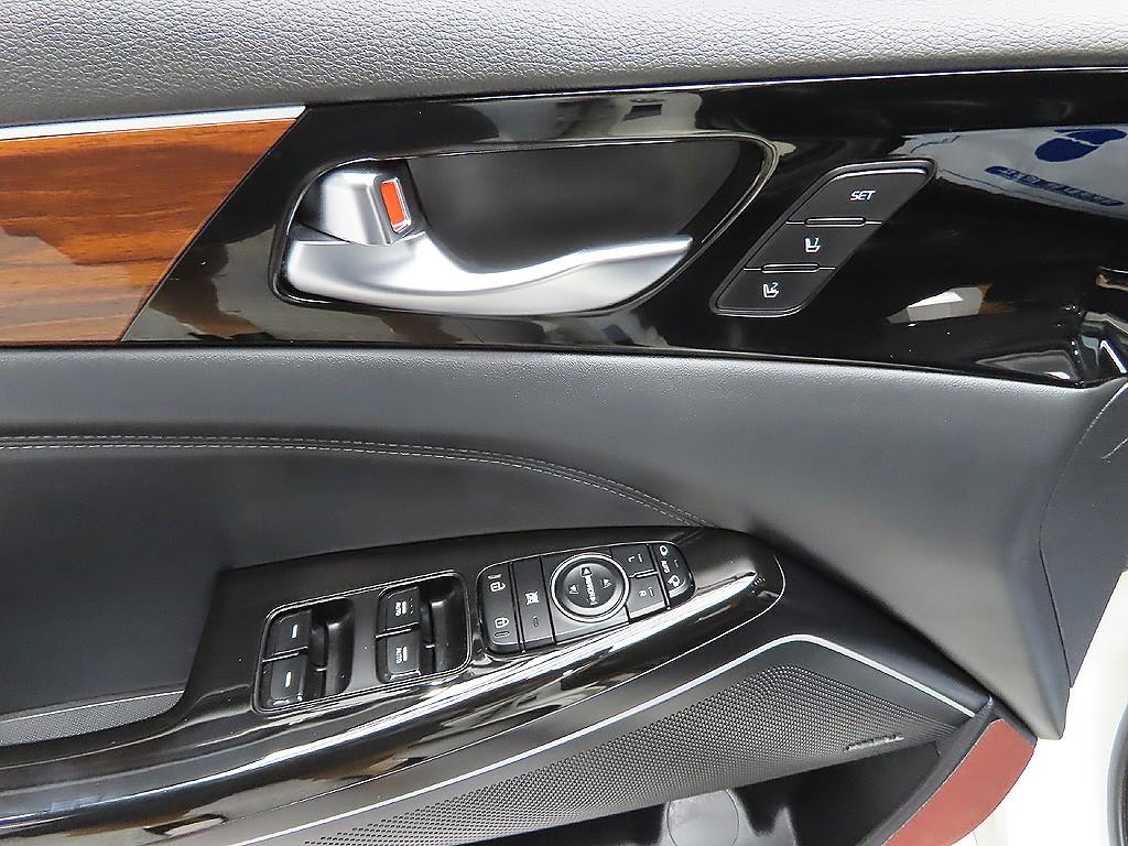 2016 Kia K7 Diesel Blanco - Miniatura 10