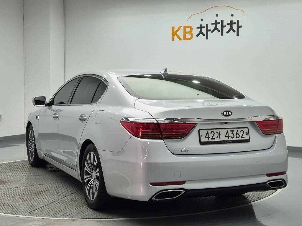 2017 Kia K9 3.3 Plata - Miniatura 2