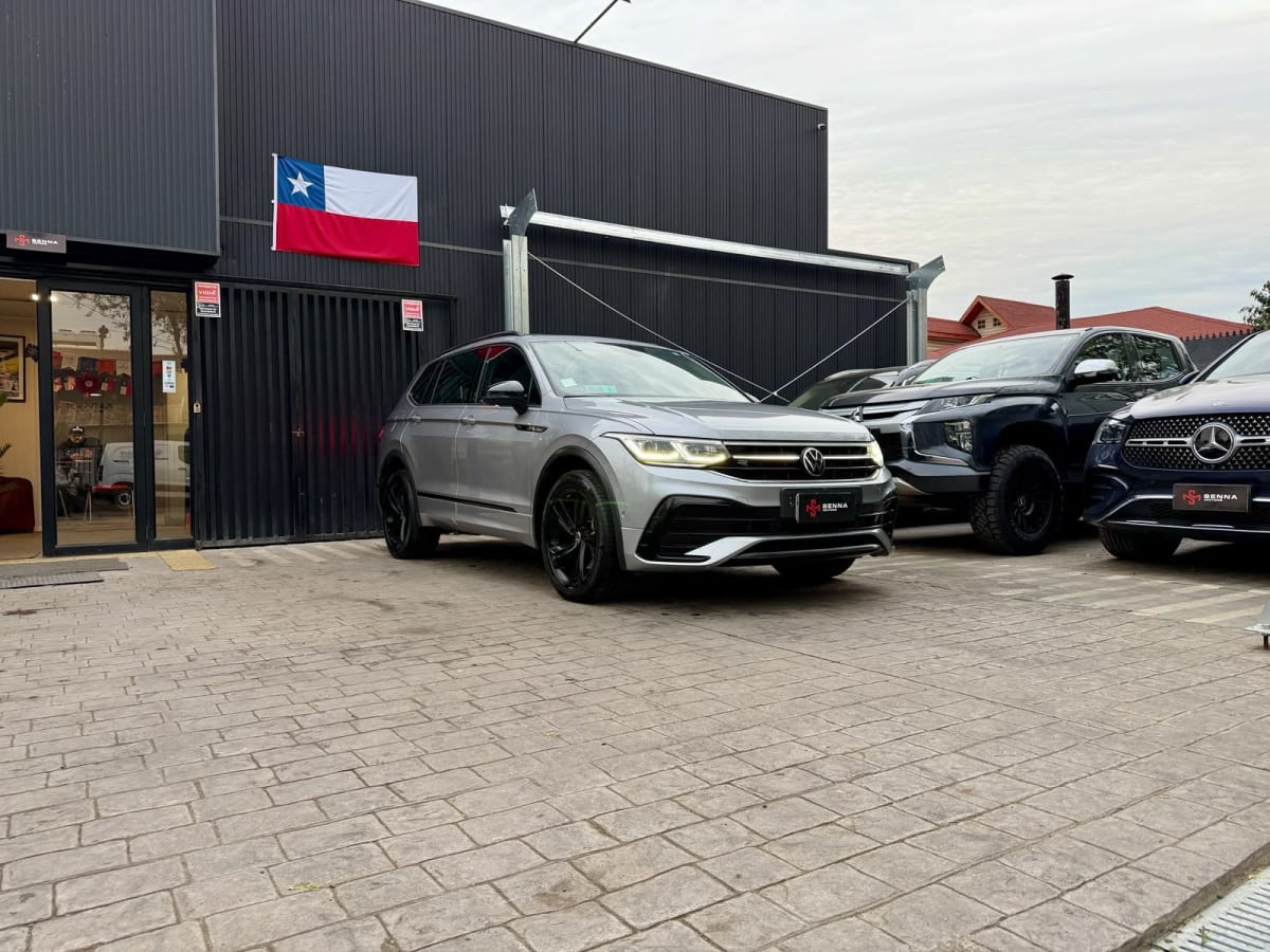 2024 Volkswagen Tiguan R-Line - Miniatura 3