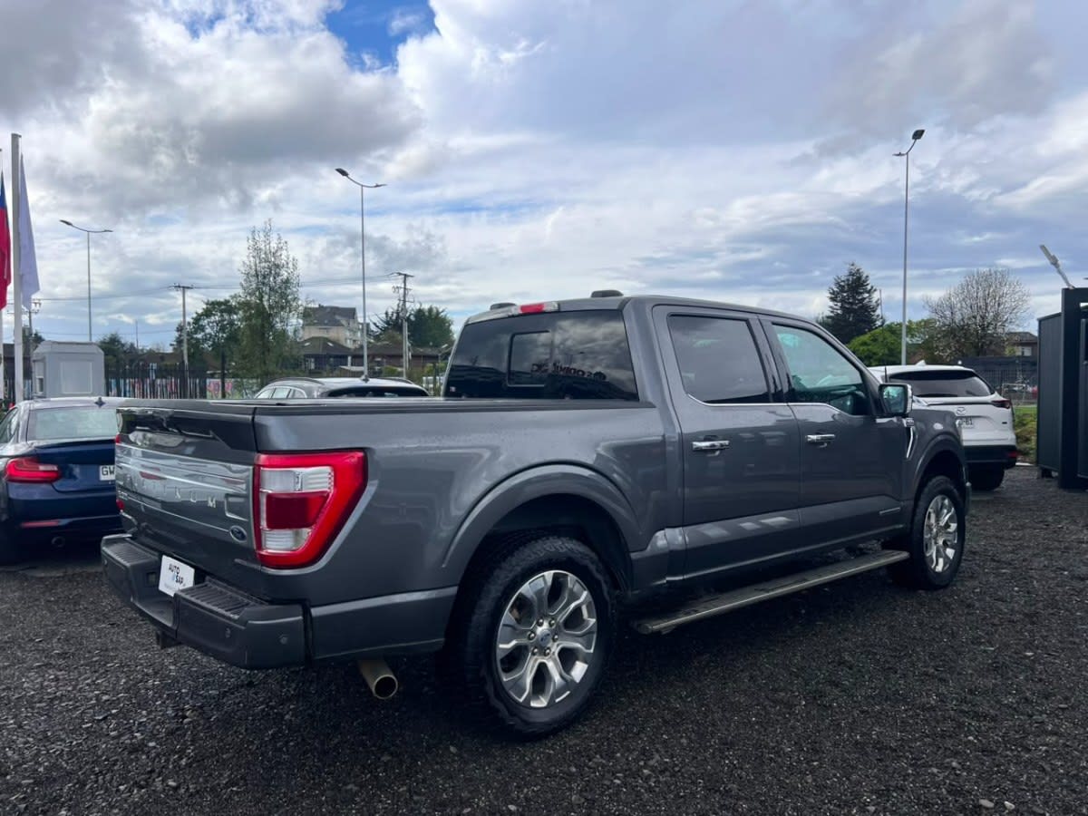 2024 Ford F 150 Gris - Miniatura 4