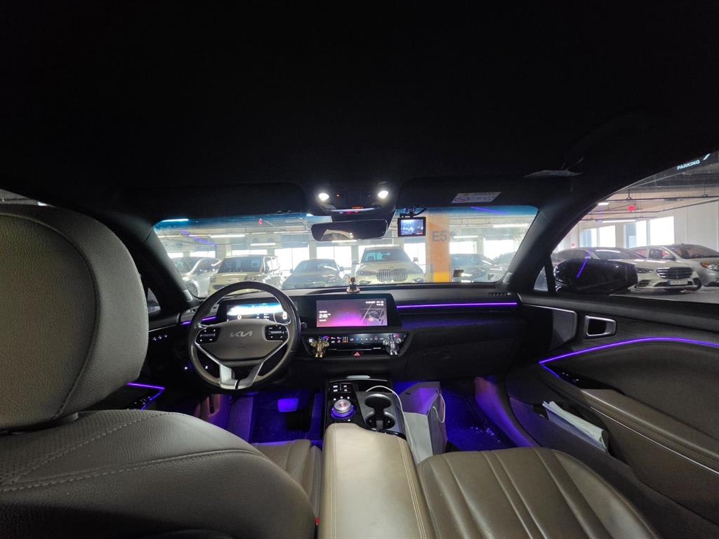 2022 Kia K8 3.5 Negro - Miniatura 8