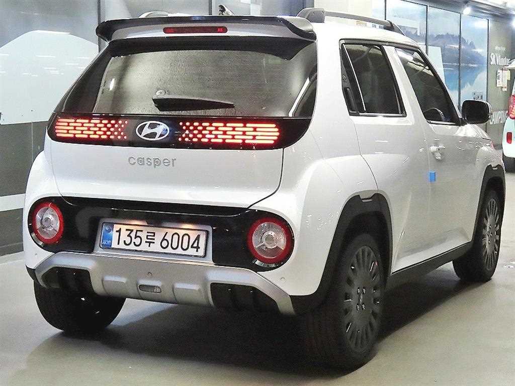 2027 Hyundai Casper 1.0 Blanco - Miniatura 4