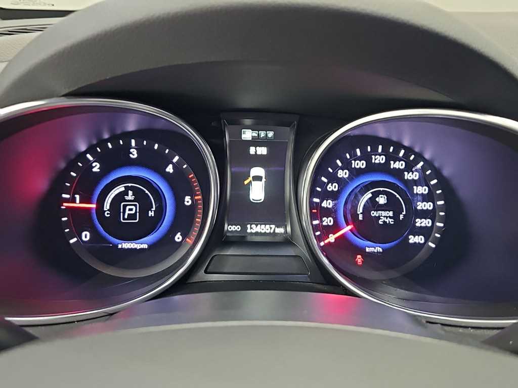 2015 Hyundai Santa Fe DM Blanco - Miniatura 6