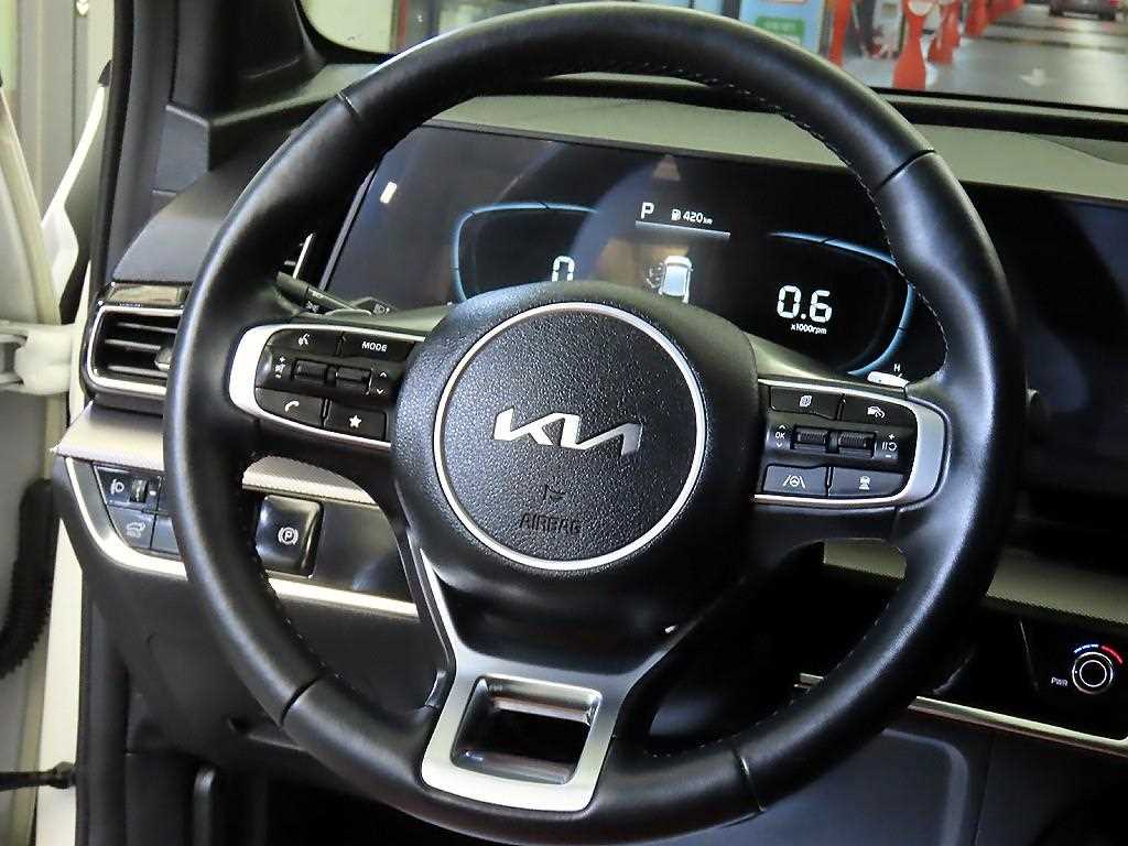 2023 Kia Sportage 1.6 Blanco - Miniatura 8