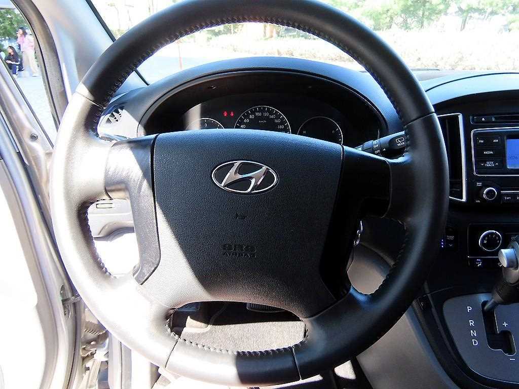 2018 Hyundai Starex Ref 419536 Diesel Gray - Miniatura 9
