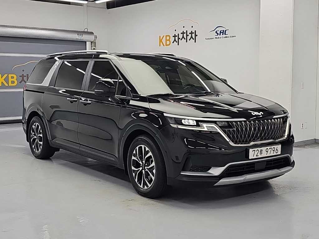 2023 Kia Carnival 4th Negro - Miniatura 4