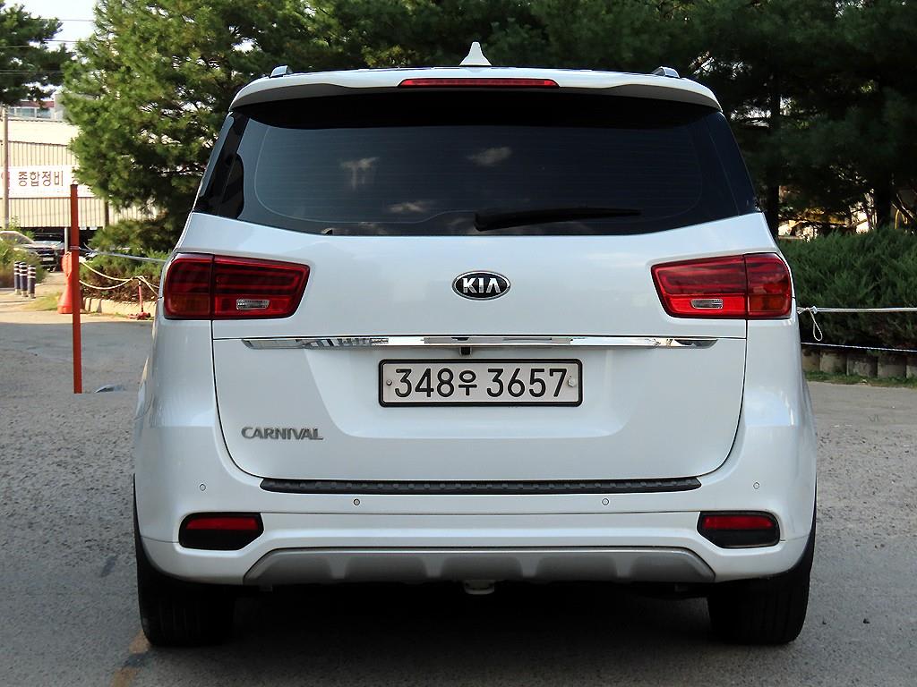 2019 Kia Carnival Diesel - Miniatura 4