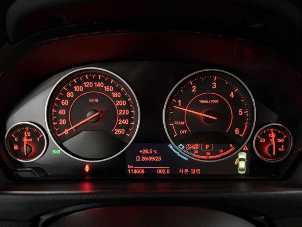2015 BMW Serie 3 3 Series Ref 419620 Diesel White - Miniatura 3