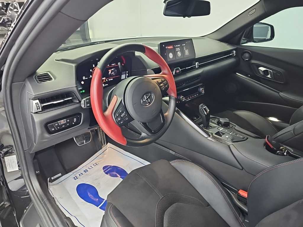 2024 Toyota Supra 5th - Miniatura 7