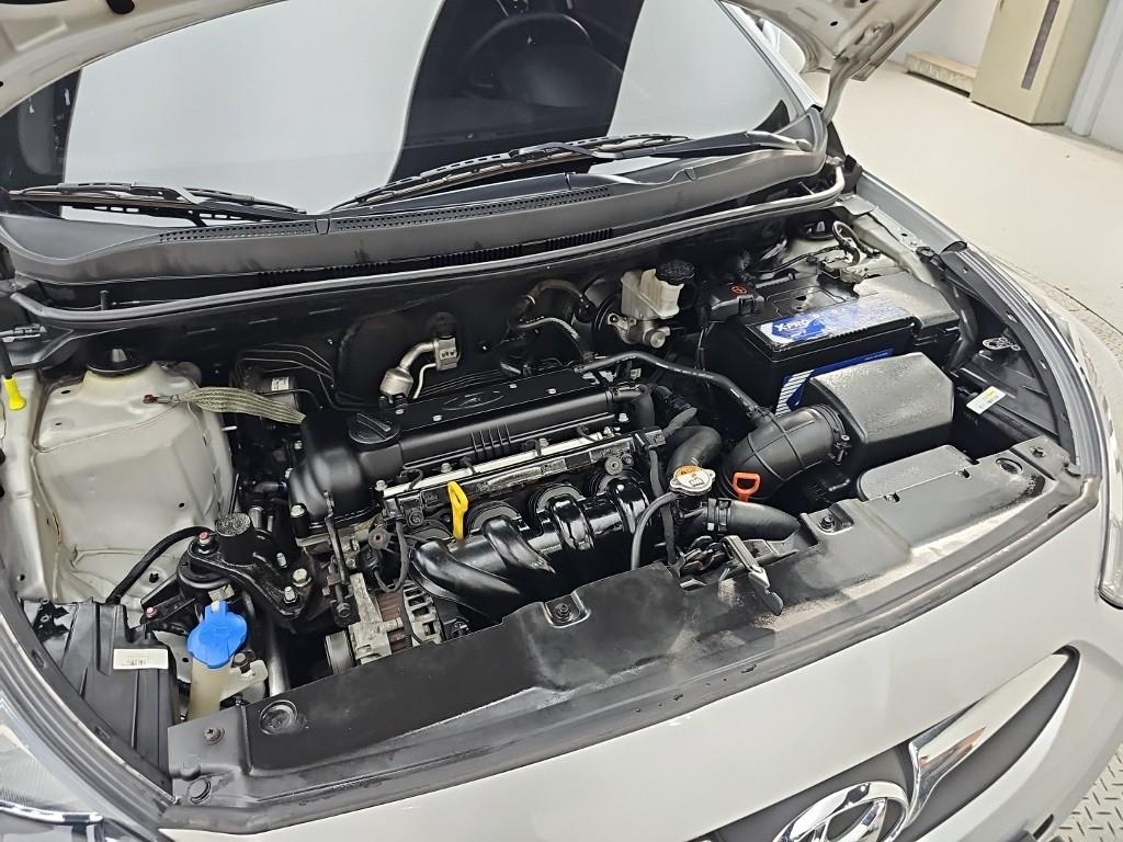2011 Hyundai Accent New Plata - Miniatura 6
