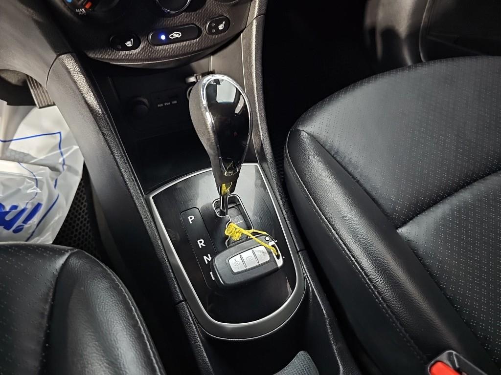 2011 Hyundai Accent New Plata - Miniatura 8
