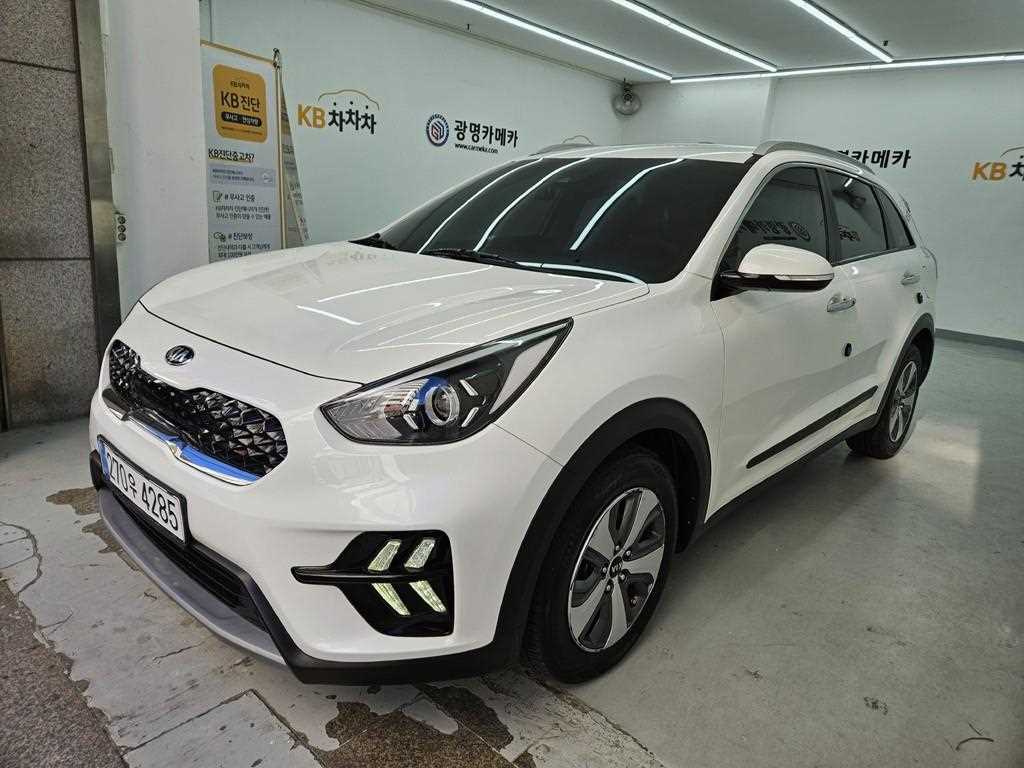 2020 Kia Niro 1.6 Blanco - Miniatura 2