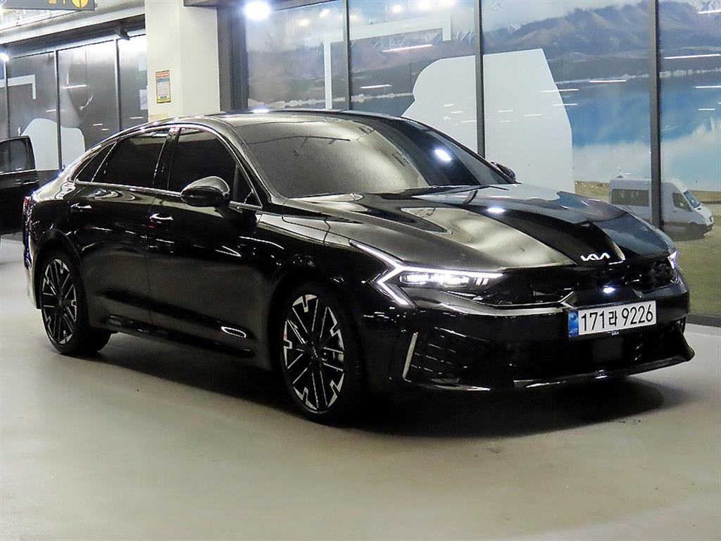 2026 Kia K5 3rd Negro - Imagen 1