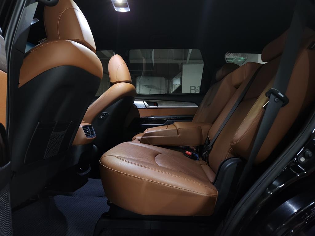 2022 Kia Mohave The Negro - Miniatura 2