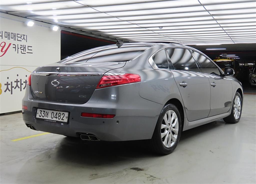2016 Samsung SM7 Nova Gris - Miniatura 4