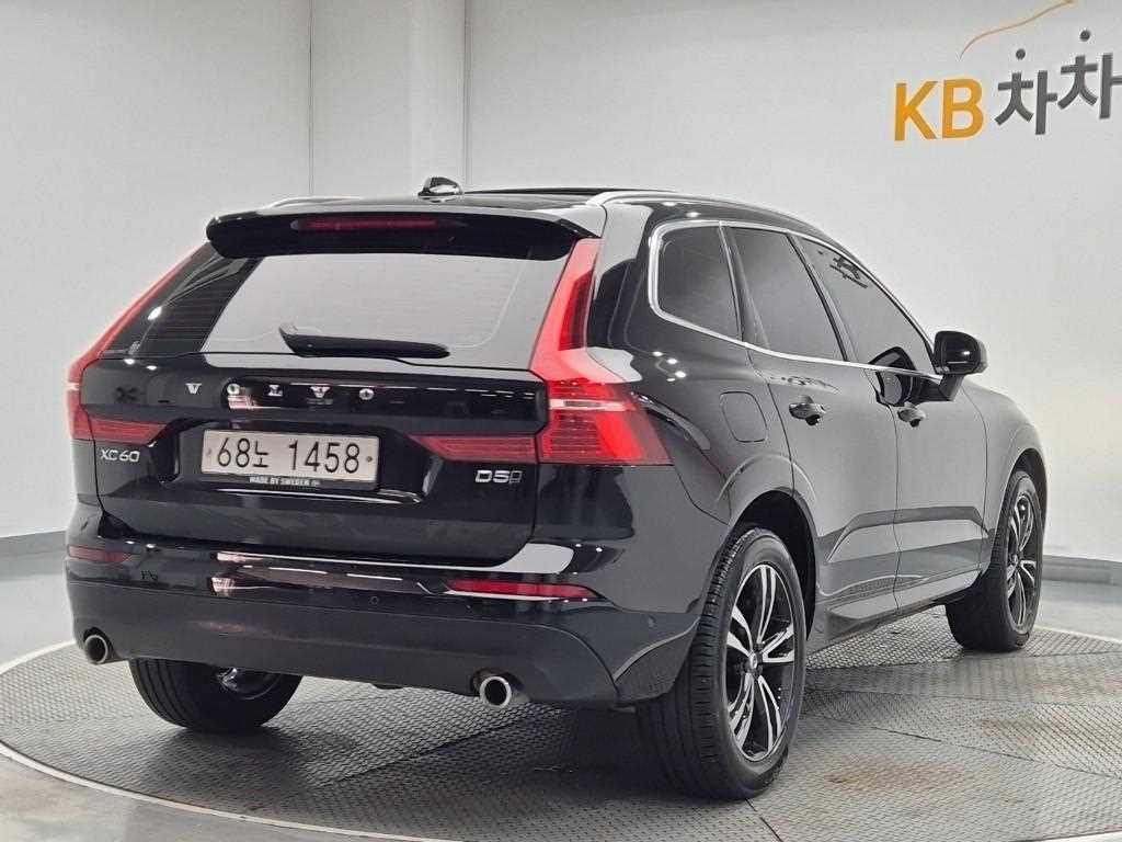 2019 Volvo XC60 (2nd Negro - Miniatura 3