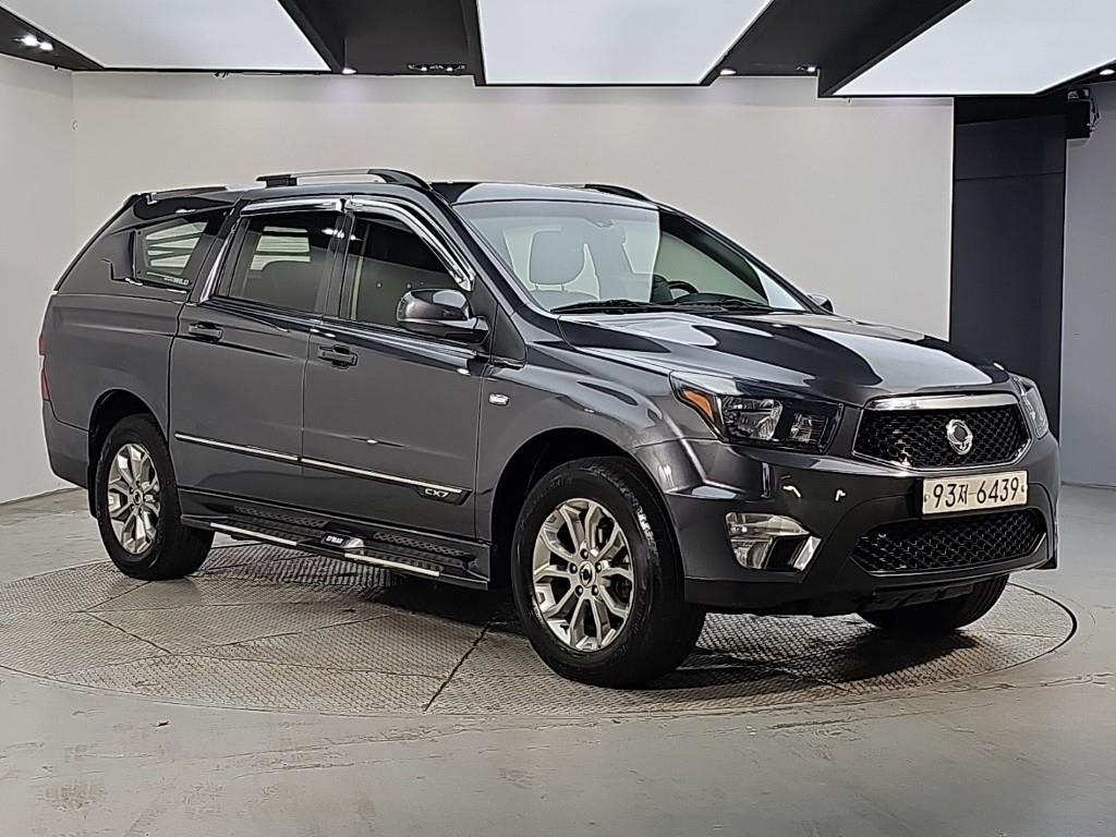2015 SsangYong Korando Sports Gris - Miniatura 2