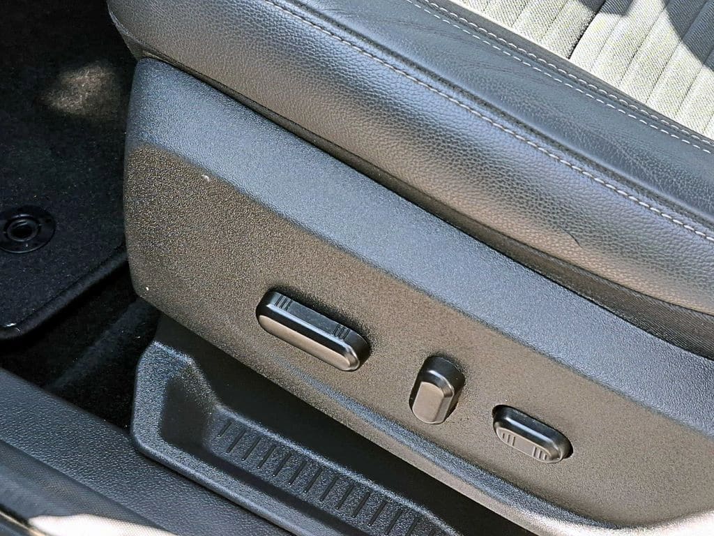 2018 Ford ESCAPE at - Miniatura 2