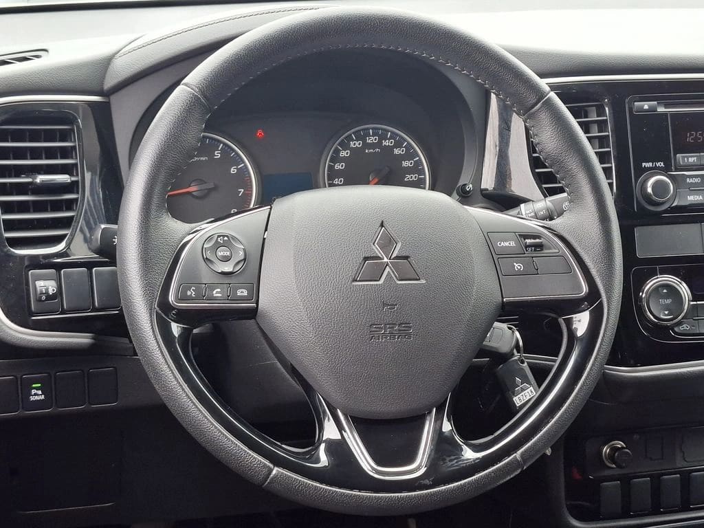 2019 MITSUBISHI OUTLANDER 2.0 - Miniatura 3
