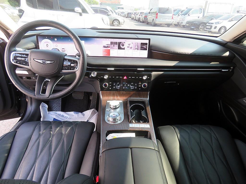 2025 Genesis G80 (RG3) Negro - Miniatura 8