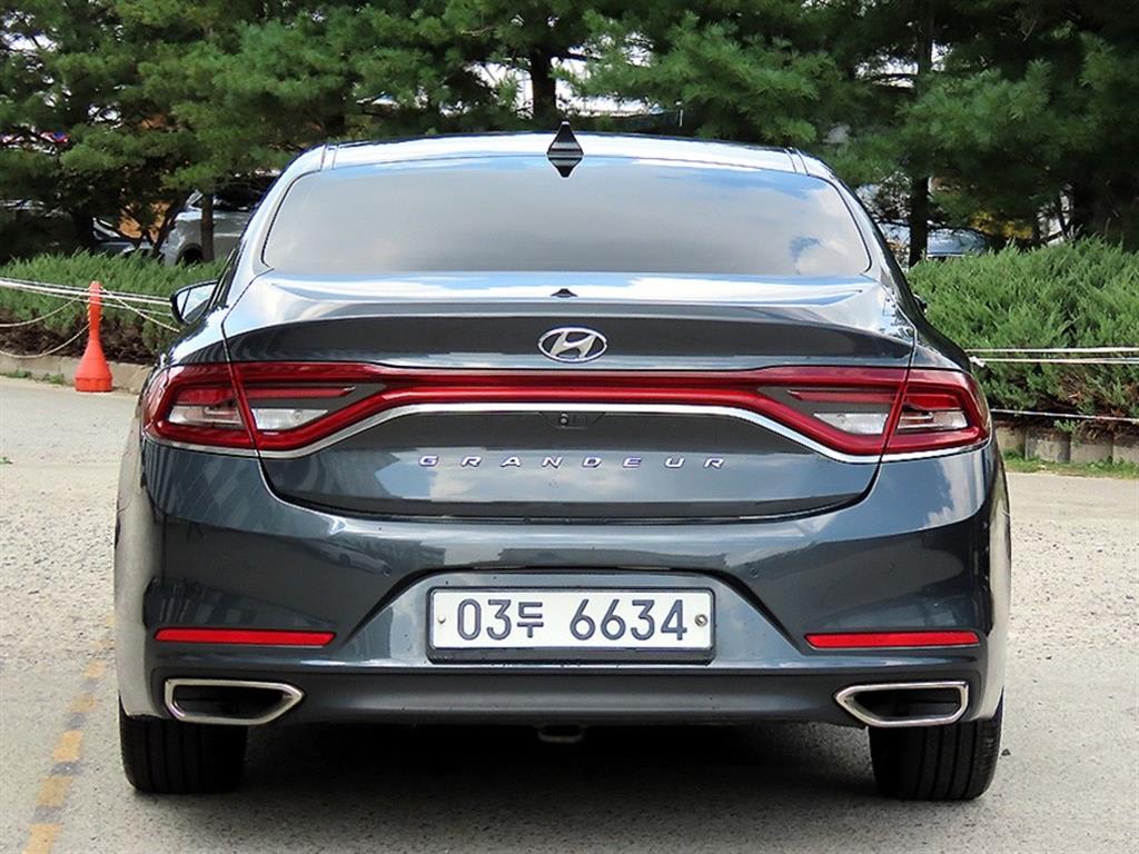 2019 Hyundai Grandeur IG Gris - Miniatura 4