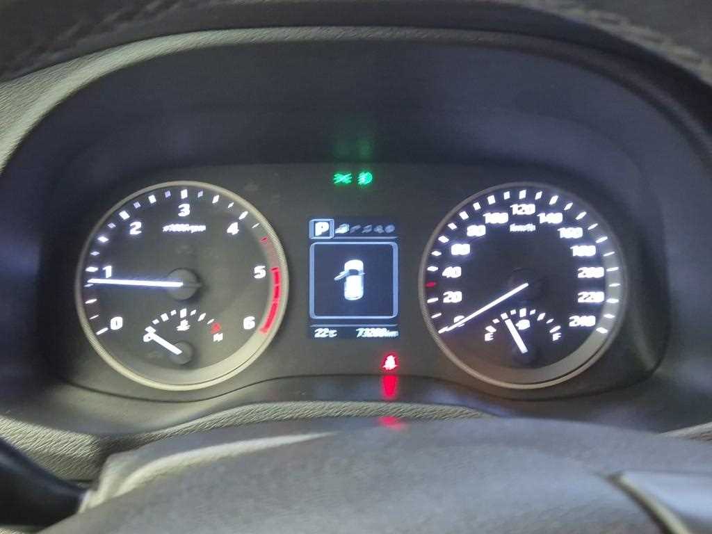 2017 Hyundai Tucson Diesel Plata - Miniatura 6