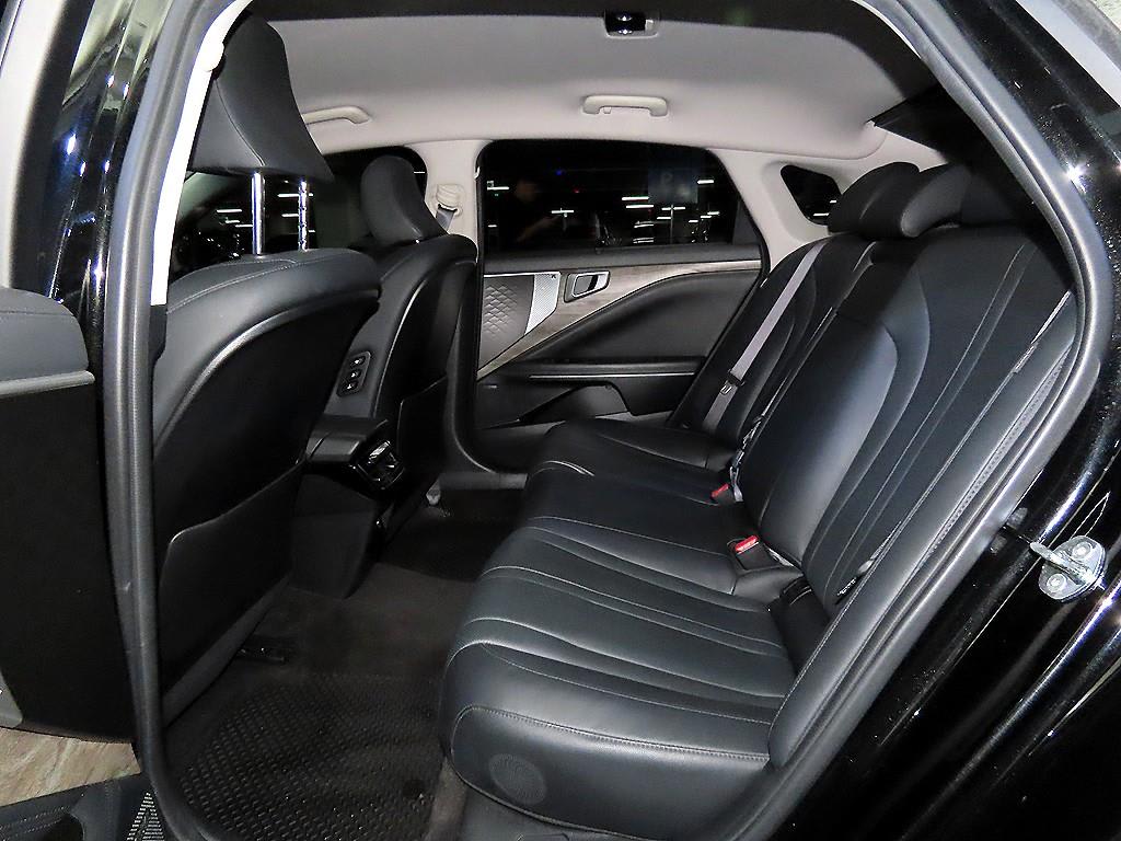 2022 Kia K8 3.5 Negro - Miniatura 7