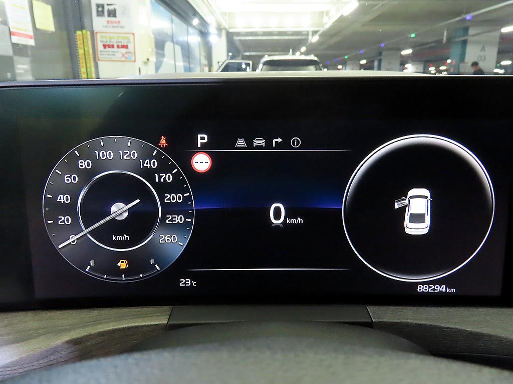2022 Kia K8 3.5 Negro - Miniatura 9