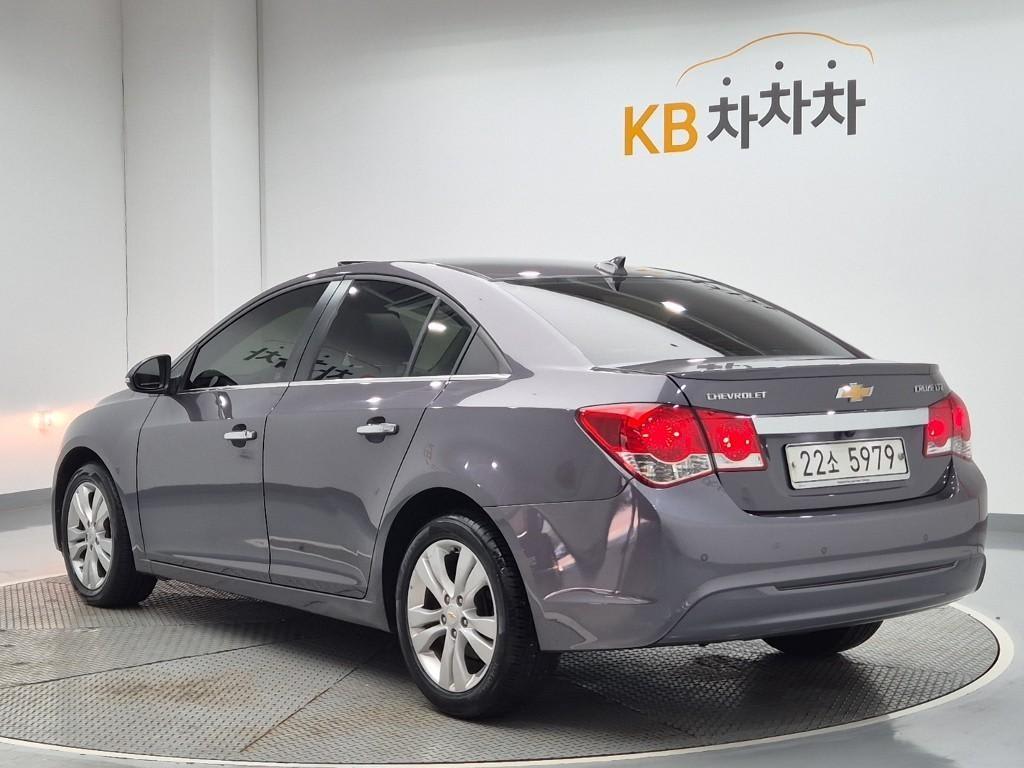2014 Chevrolet Cruze Cruise Gris - Miniatura 4