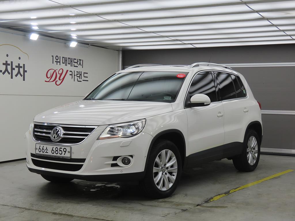 2011 Volkswagen Tiguan 2.0 Blanco - Imagen 1