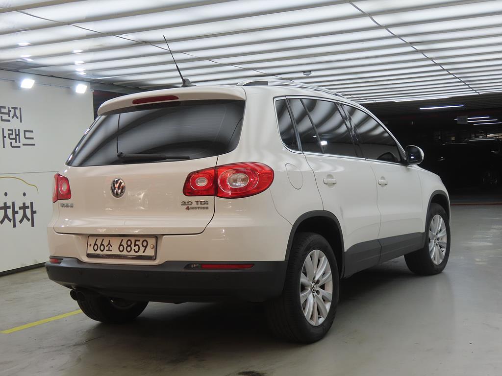 2011 Volkswagen Tiguan 2.0 Blanco - Miniatura 4