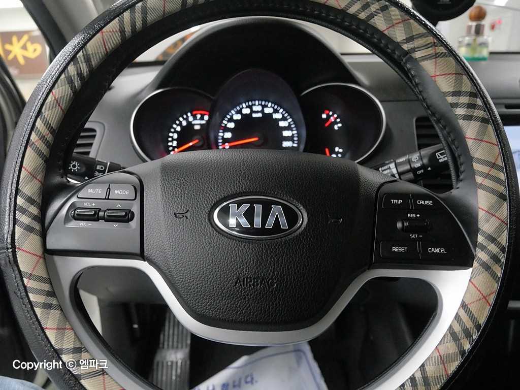 2016 KIA Morning Ref 419736 Gasoline Blanco - Miniatura 8