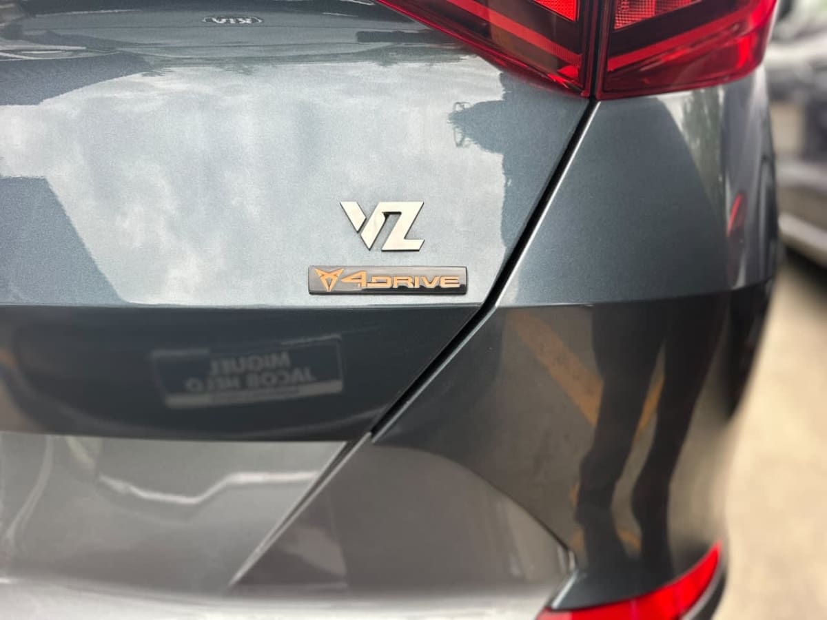 2022 Cupra Formentor 2.0 Gris - Miniatura 6