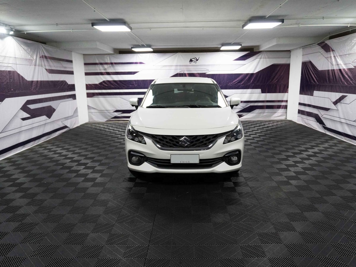 2026 Jaguar XE 2.0 Blanco - Miniatura 5