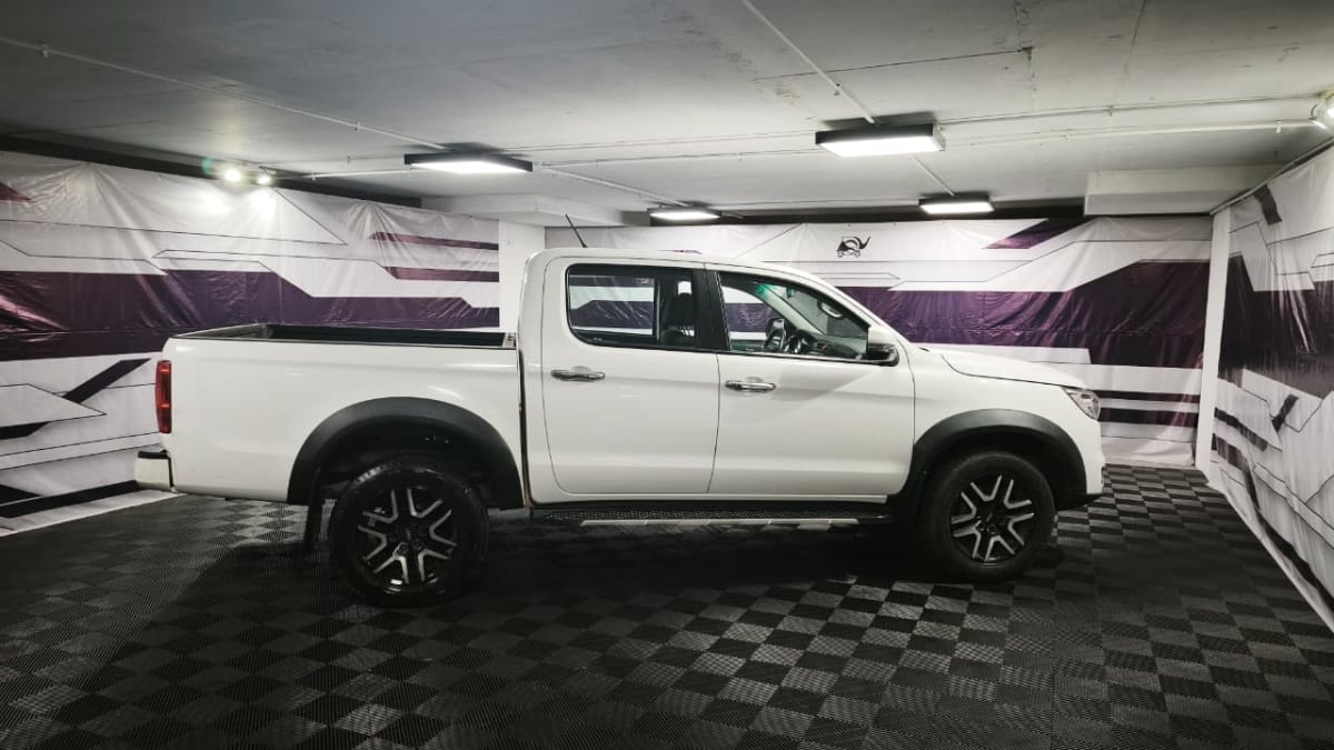 2022 Mitsubishi L200 2.4 Blanco - Miniatura 5