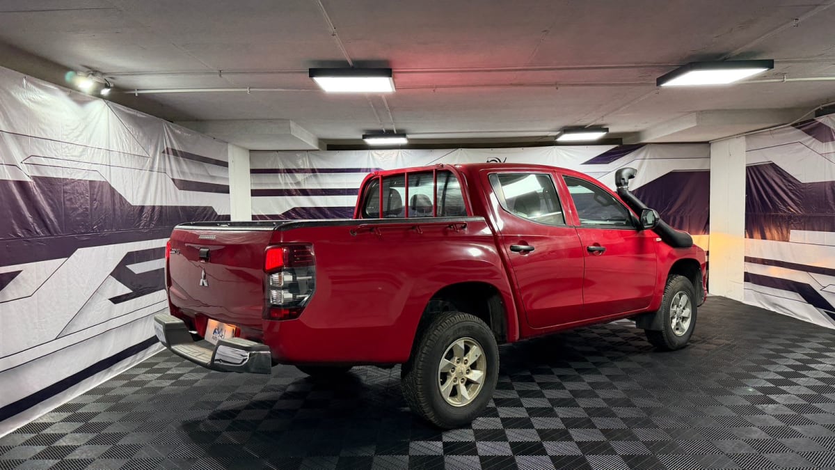 2023 JAC T8 2.0 Rojo - Miniatura 7
