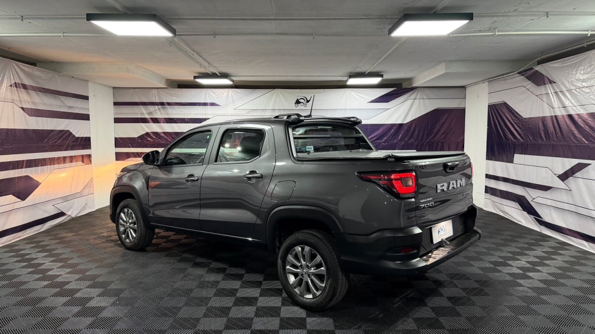 2026 NISSAN NAVARA 2.3 Gris - Miniatura 10
