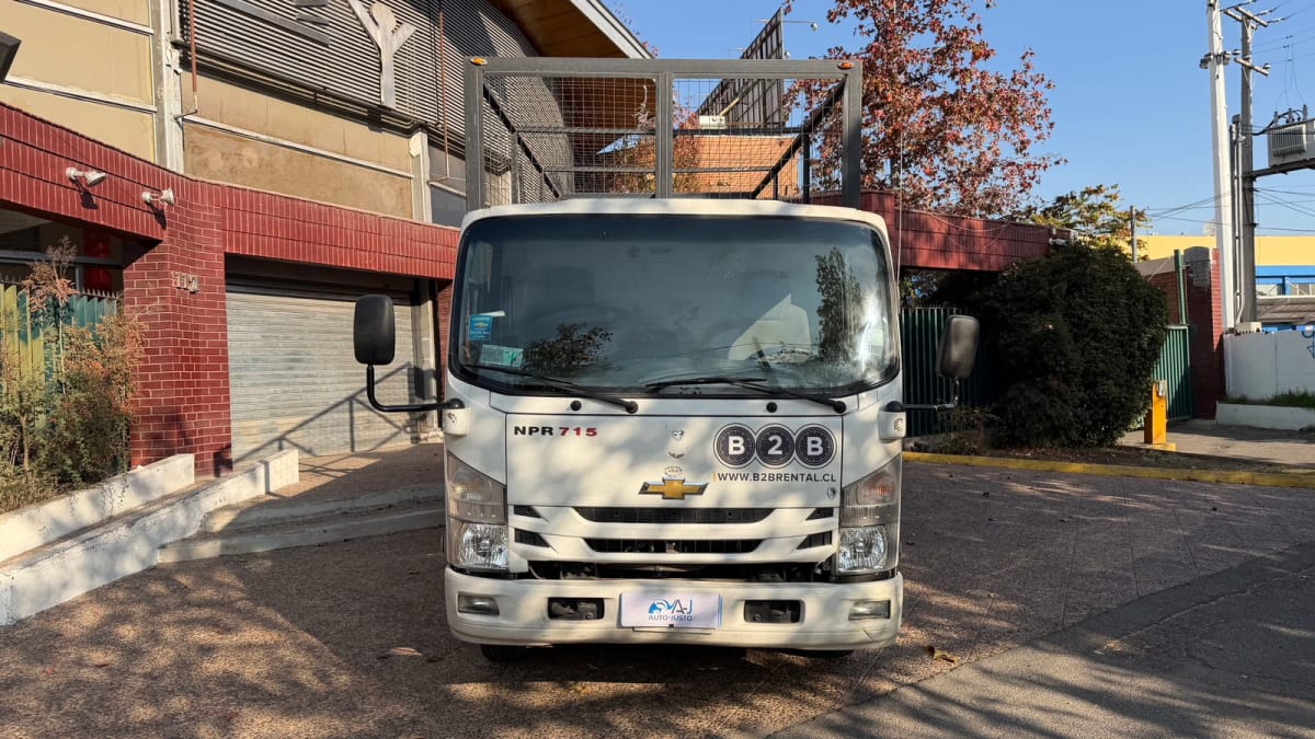 2021 Chevrolet NPR 715 Blanco - Miniatura 2