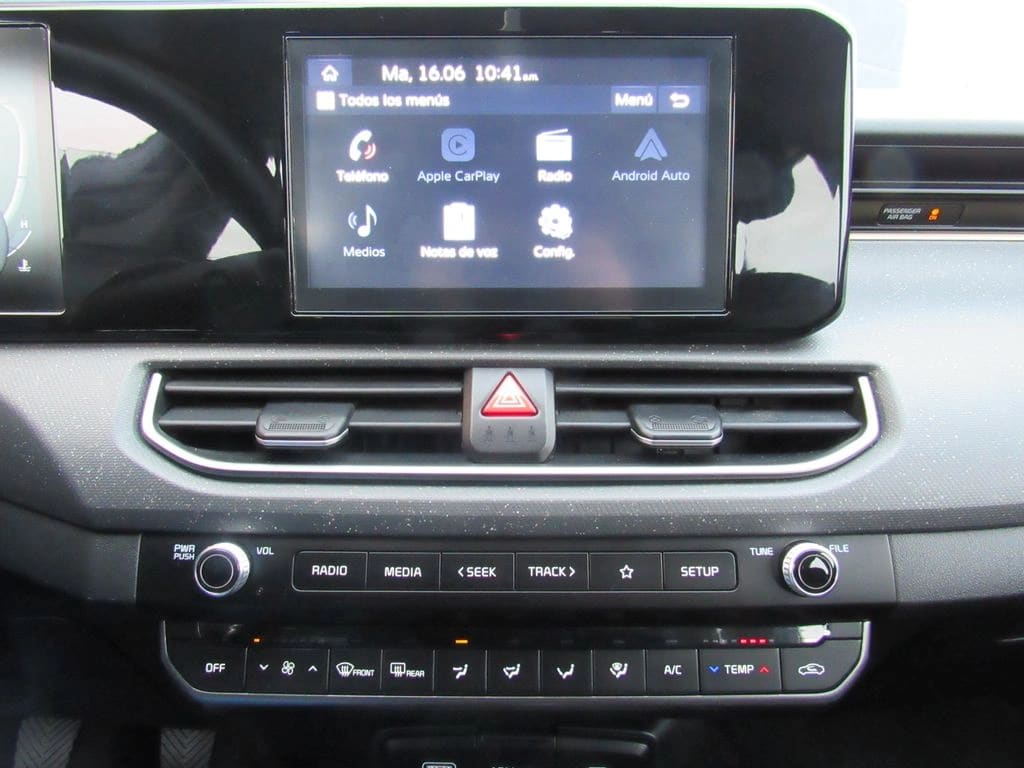 2025 Kia K3 CROSS - Miniatura 4