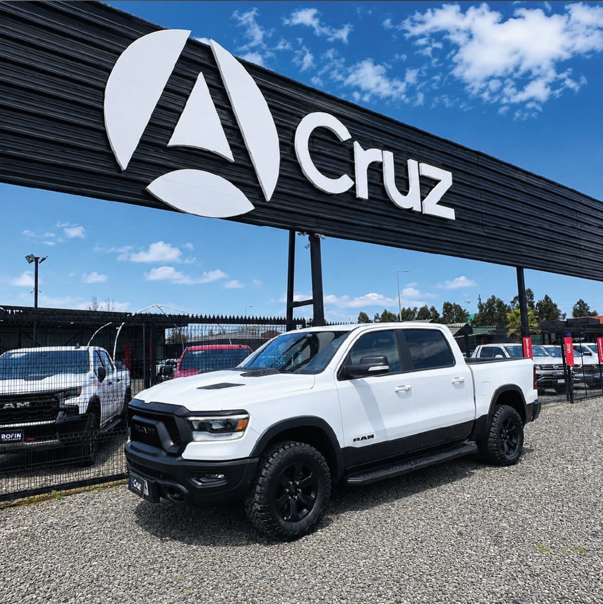 2022 Ram 1500 Rebel - Miniatura 2