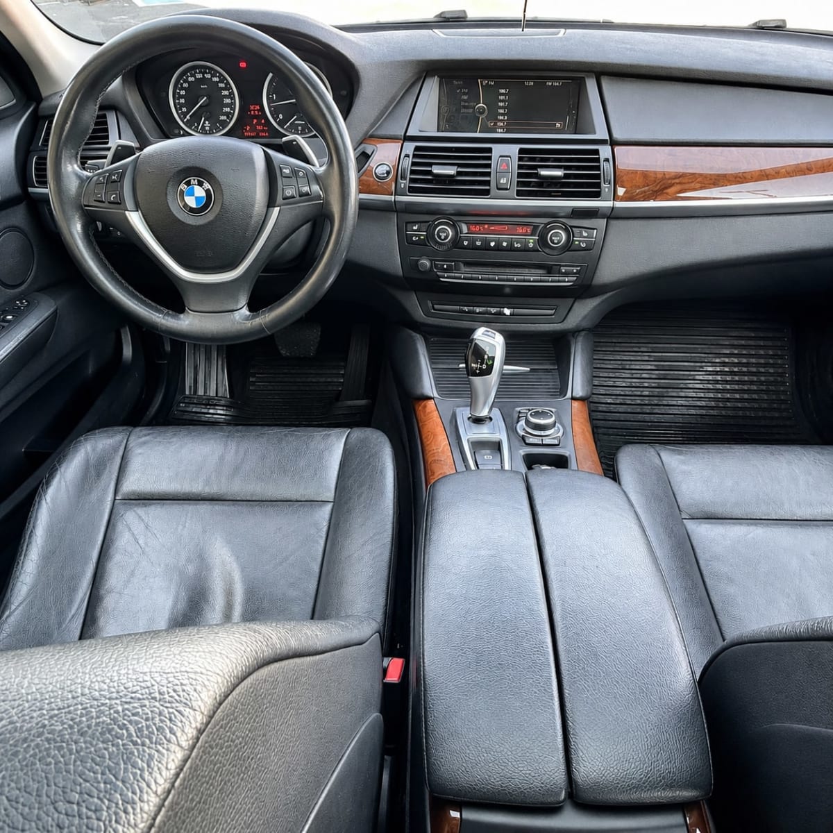 2015 BMW X6 Xdrive - Miniatura 6