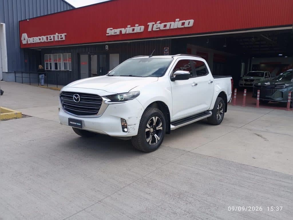 2024 Mazda BT-50 HIGH - Imagen 1