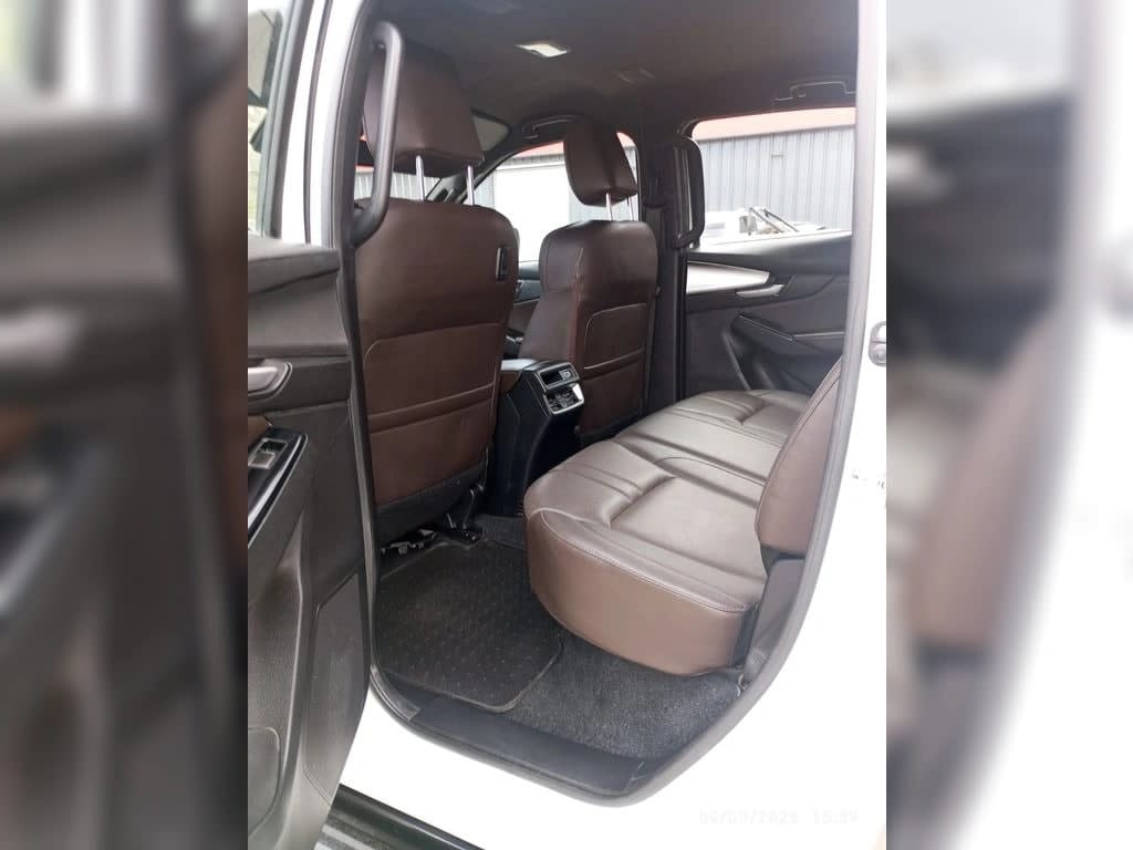 2024 Mazda BT-50 HIGH - Miniatura 5