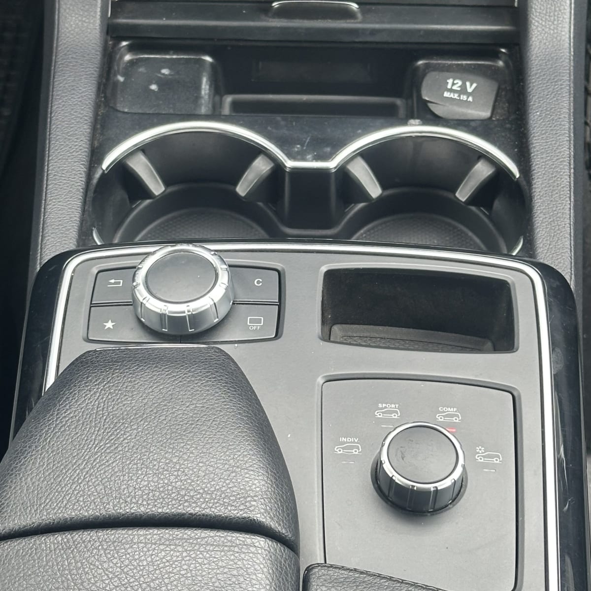 2018 Mercedes Benz GLE 400 - Miniatura 8