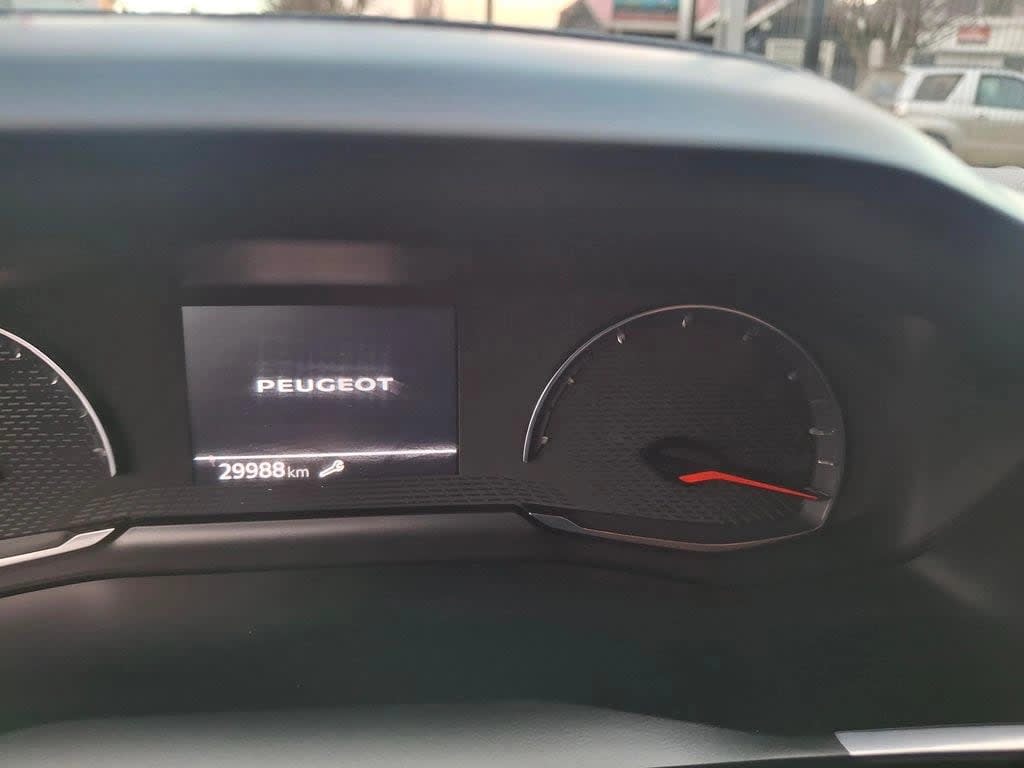 2022 PEUGEOT 208 ACTIVE - Miniatura 4
