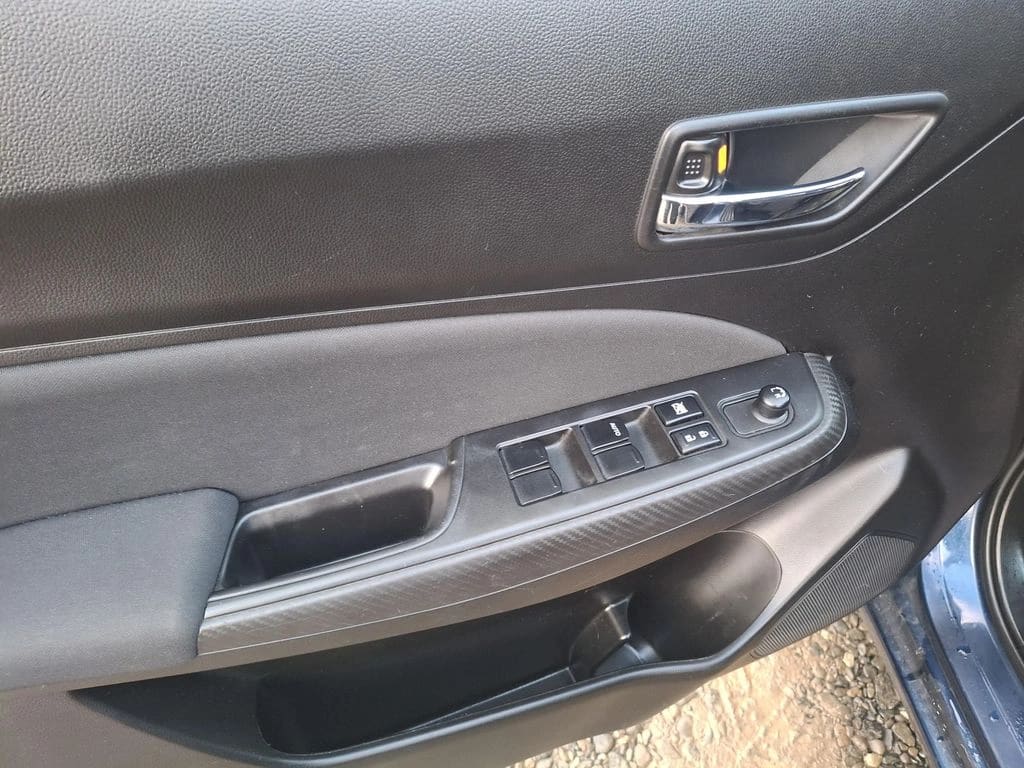2024 SUZUKI SWIFT GL - Miniatura 10