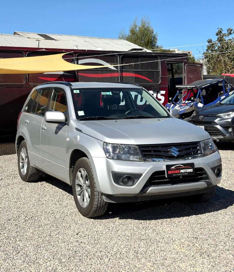 2018 Suzuki GRAN NOMADE GLX SPORT 2.4 GLX Gris - Imagen 1
