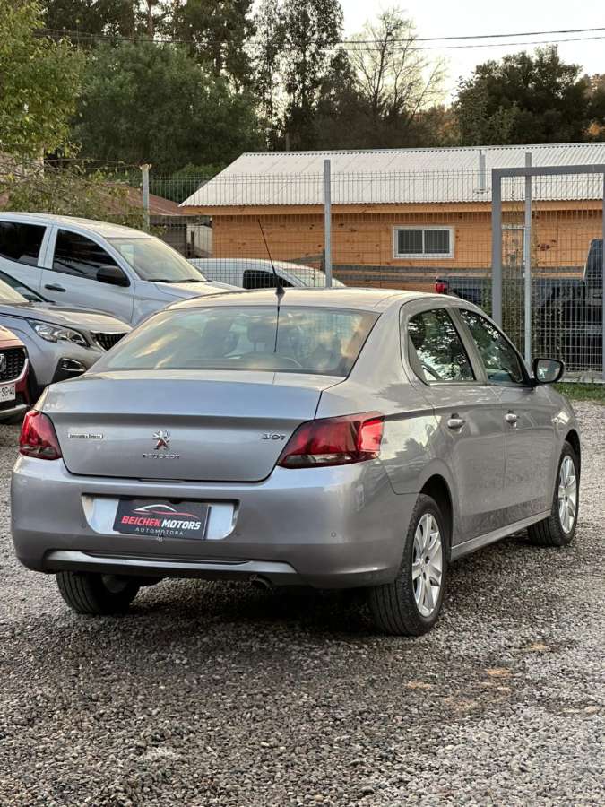 2021 Peugeot 301 Gris - Miniatura 5